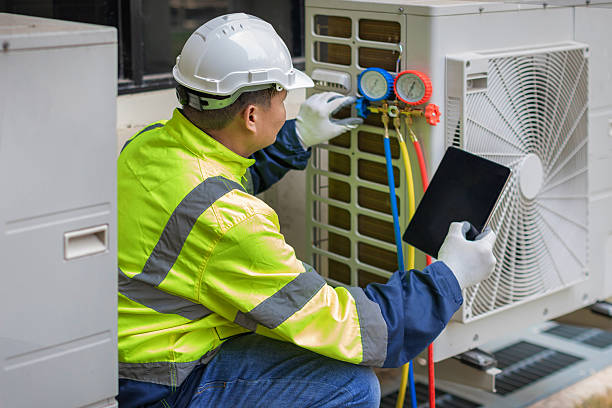 Professional Hvac technician working in Bell, CA
